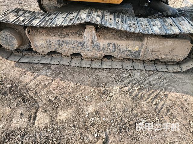 左側履帶整體?（行走機構）