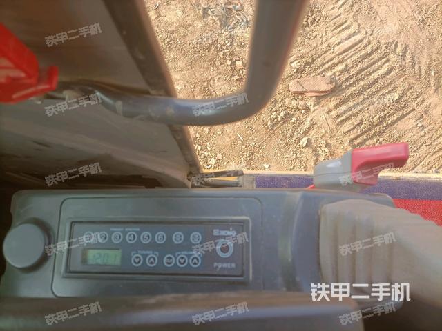 座椅左側控制臺/音響/含左手柄（駕駛室部分）