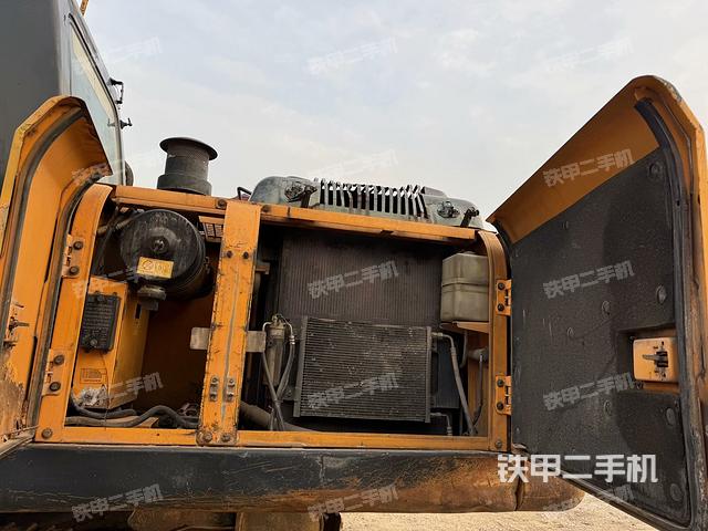 散熱器正面（大件艙室）