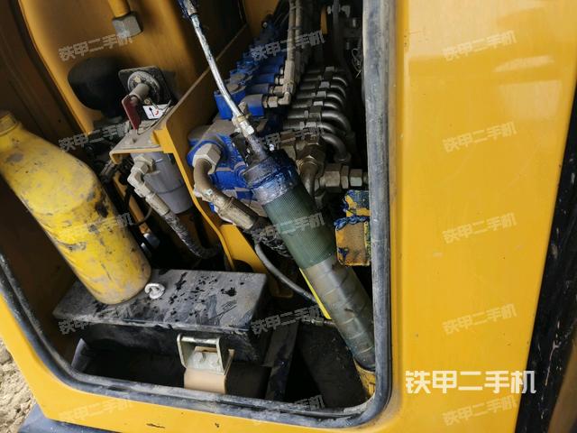 回轉(zhuǎn)馬達(dá)（上車部件）