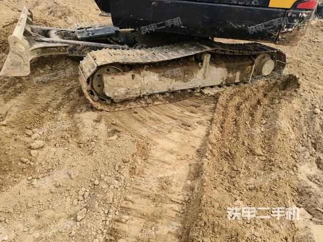 左側(cè)履帶整體?（行走機(jī)構(gòu)）