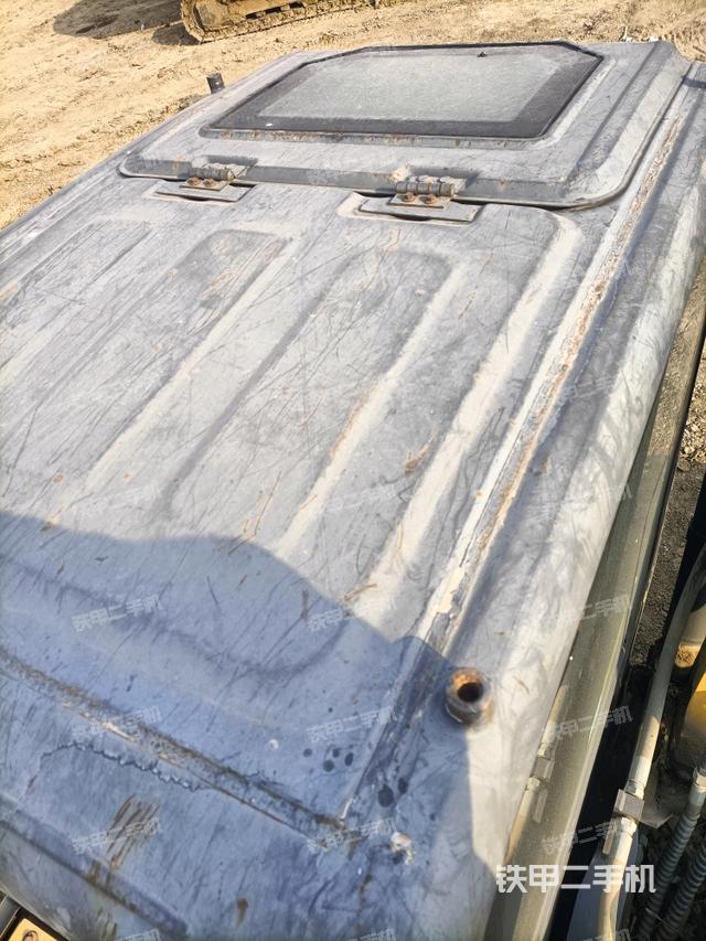 駕駛室頂部俯視（上車部件）