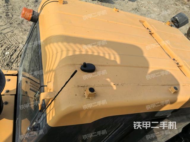 駕駛室頂部俯視（上車部件）