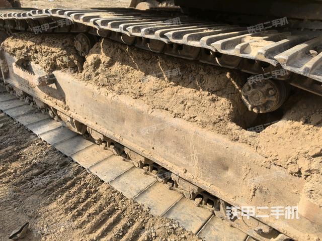 左側(cè)行走馬達蓋板（行走機構(gòu)）