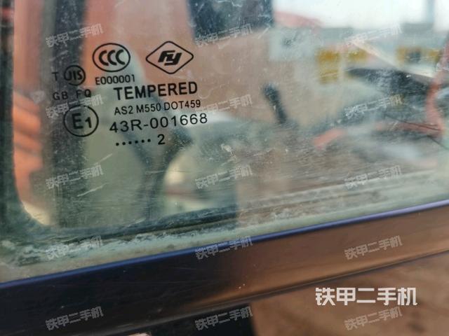駕駛室左后45度(駕駛室部分) 駕駛室左后45度(駕駛室部分)