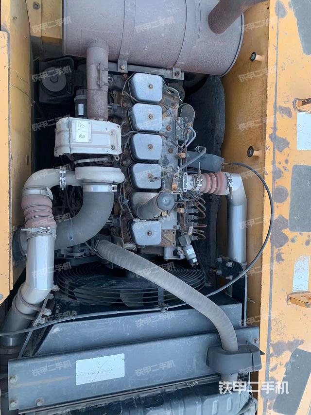 發(fā)動機整體俯視（整機外觀）