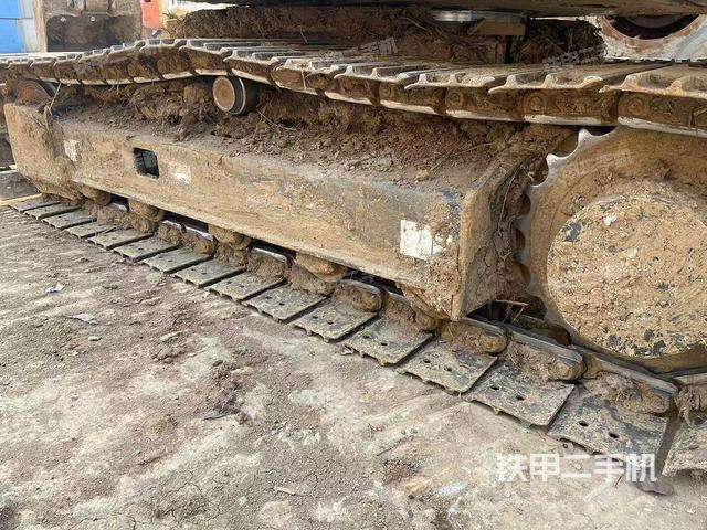 右側履帶整體?（行走機構）