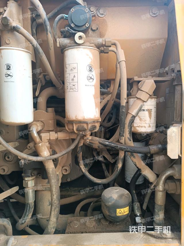 液壓泵斜45?左（大件艙室）