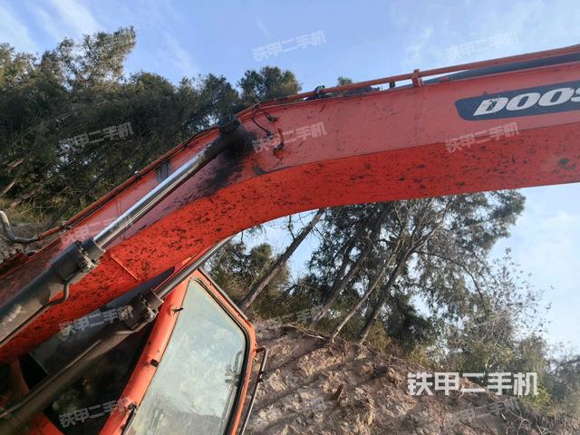 大臂整體?右側（工作和回轉裝置）