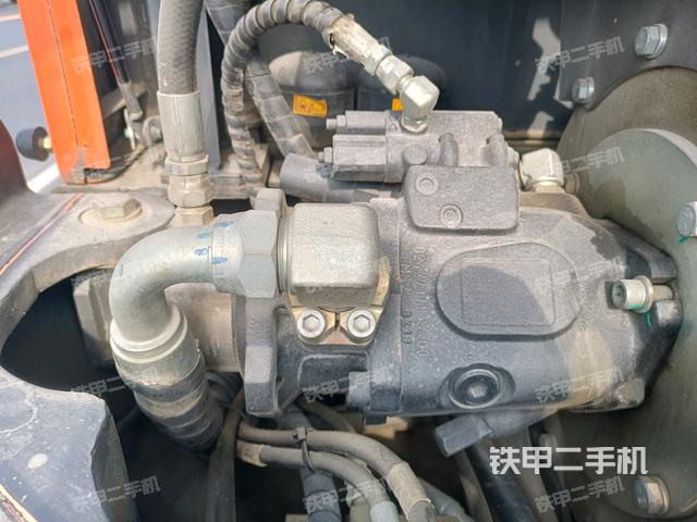 液壓泵室(大件艙室) 液壓泵室(大件艙室)