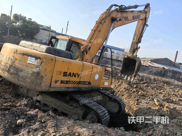 整機右后45°(整機外觀) 整機右后45°(整機外觀)