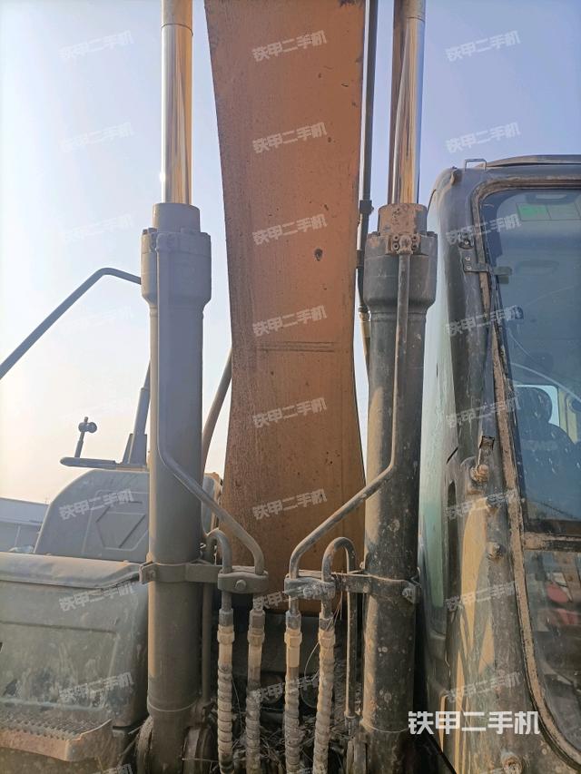 大臂油缸整體?豎拍（工作和回轉裝置）