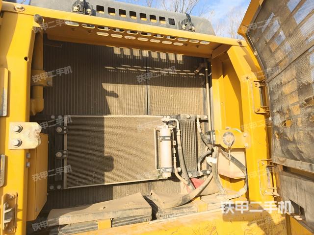 散熱器正面（大件艙室）