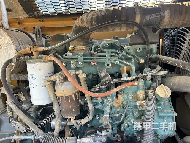 發(fā)動機整體俯視(整機外觀) 發(fā)動機整體俯視(整機外觀)