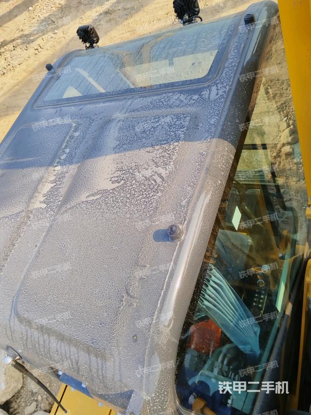 駕駛室頂部（整機(jī)外觀）