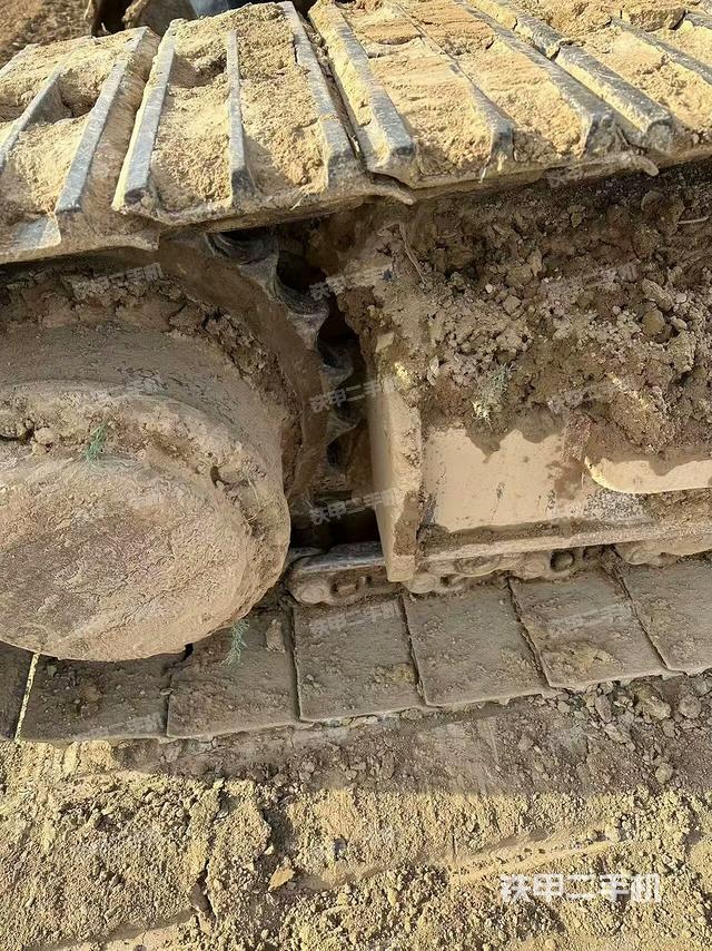 單側(cè)履帶整體（整機(jī)外觀）