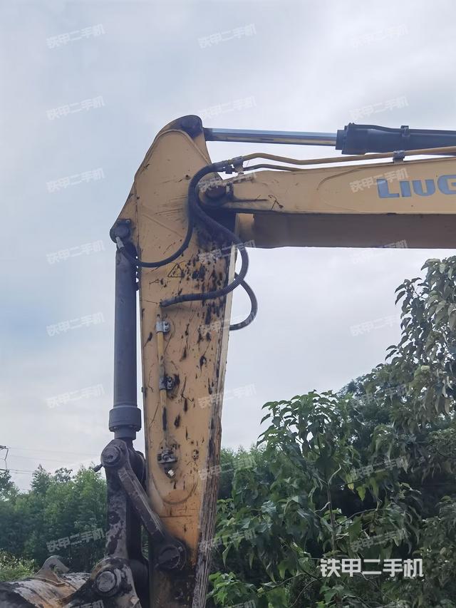 小臂整體左后（工作和回轉(zhuǎn)裝置）