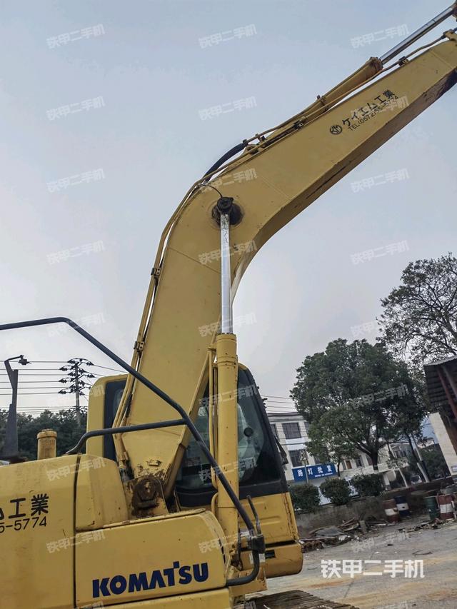 大臂整體?右側(cè)(工作和回轉(zhuǎn)裝置) 大臂整體?右側(cè)(工作和回轉(zhuǎn)裝置)