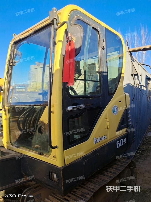 駕駛室整體（整機(jī)外觀）