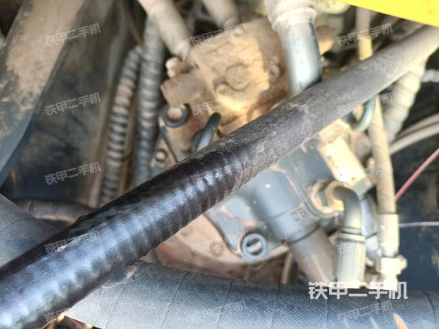 回轉(zhuǎn)馬達（上車部件）