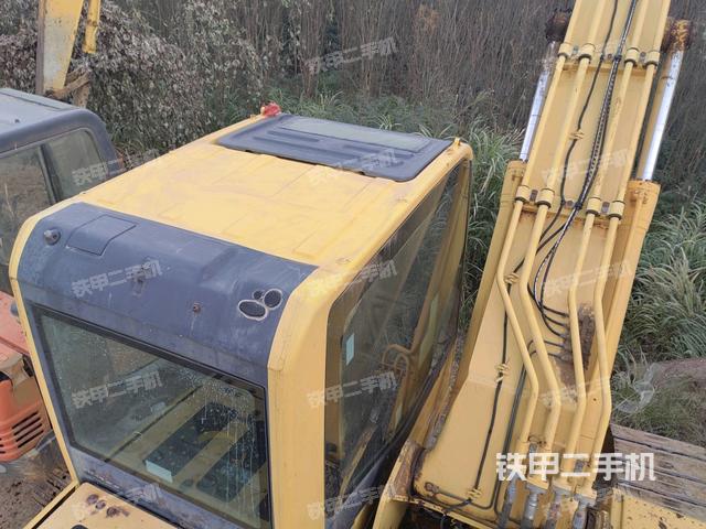 駕駛室頂部俯視(上車部件) 駕駛室頂部俯視(上車部件)