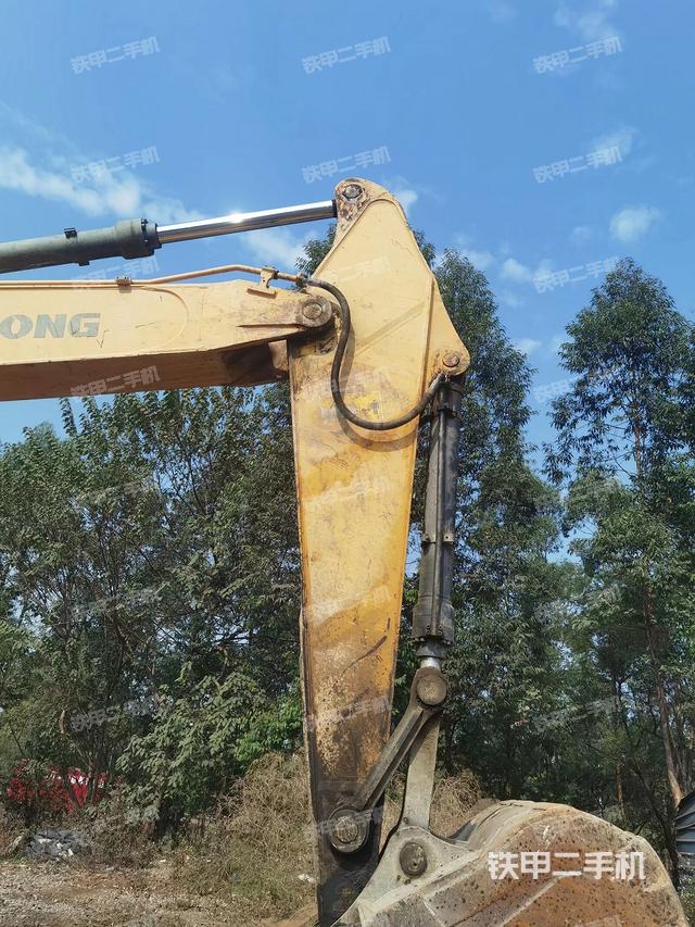 小臂整體左后（工作和回轉(zhuǎn)裝置）