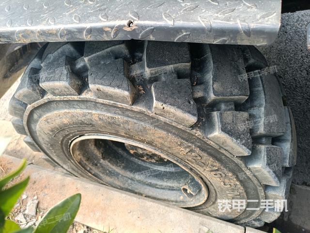右導(dǎo)向輪(行走機(jī)構(gòu)) 右導(dǎo)向輪(行走機(jī)構(gòu))