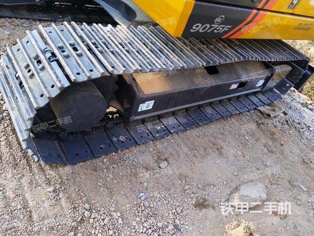 單側(cè)履帶整體（整機(jī)外觀）