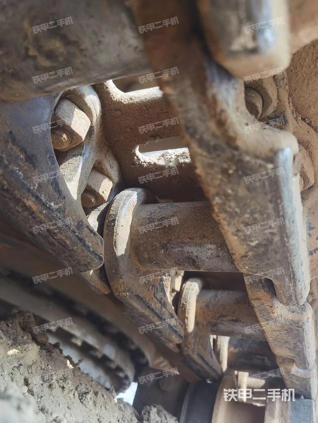 右側(cè)履帶整體（行走機(jī)構(gòu)）