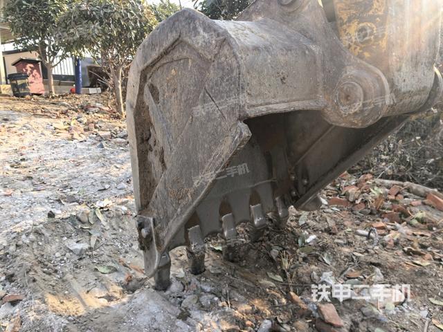 鏟斗45度（工作和回轉(zhuǎn)裝置）