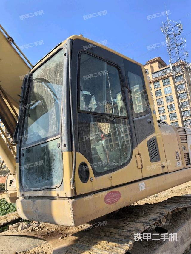 駕駛室左前45度（駕駛室部分）