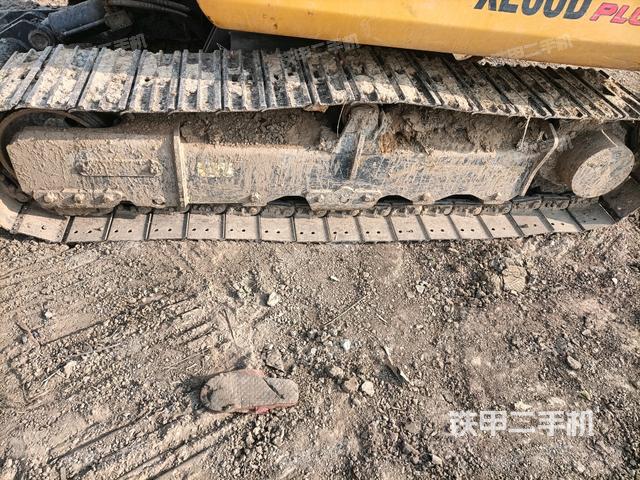 右側履帶整體?（行走機構）