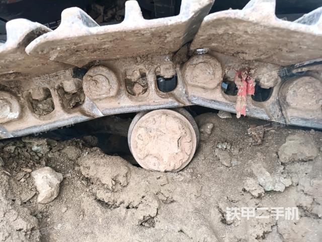 右側(cè)履帶整體（行走機(jī)構(gòu)）