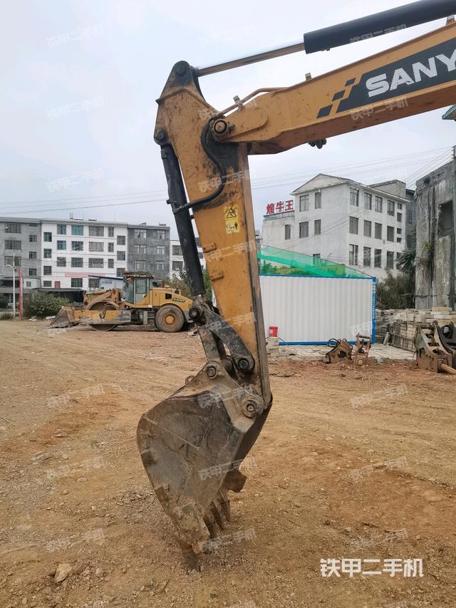 小臂整體左后（工作和回轉(zhuǎn)裝置）