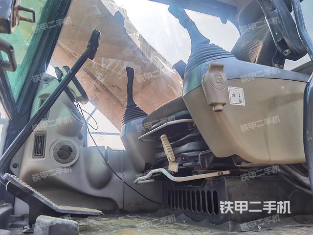 座椅后部（駕駛室部分）