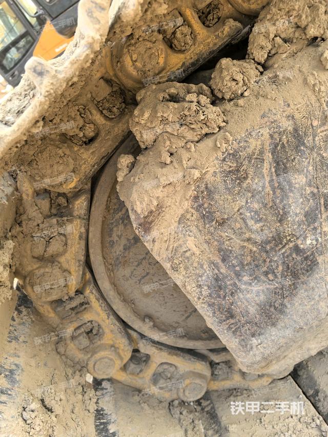 左驅(qū)動(dòng)輪（行走機(jī)構(gòu)）