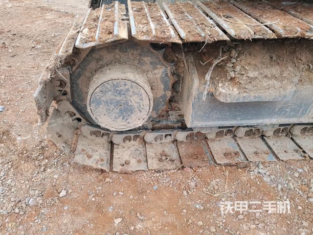 左驅(qū)動(dòng)輪（行走機(jī)構(gòu)）