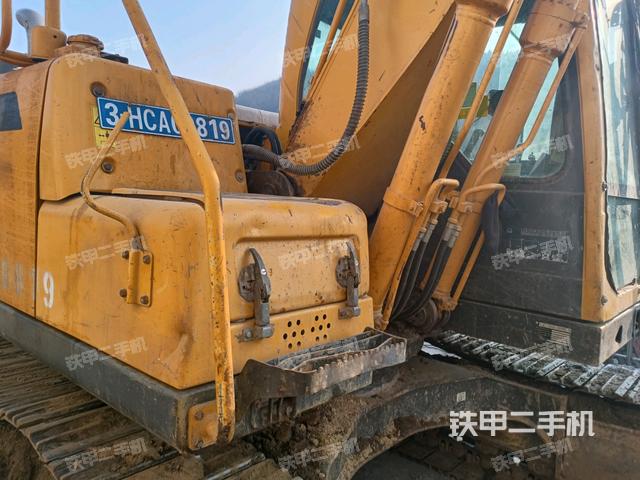 大臂根部?斜視（工作和回轉(zhuǎn)裝置）