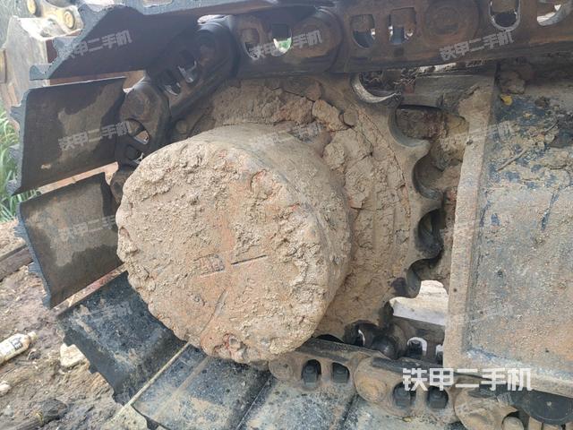 右側履帶整體(行走機構) 右側履帶整體(行走機構)