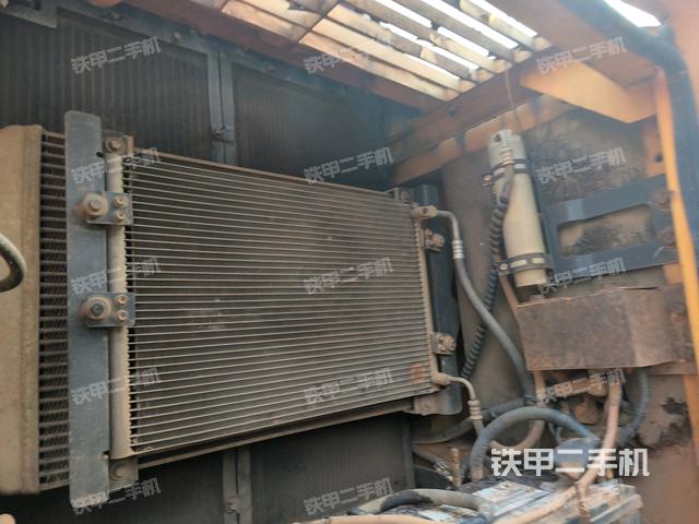 液壓泵斜45?左（大件艙室）