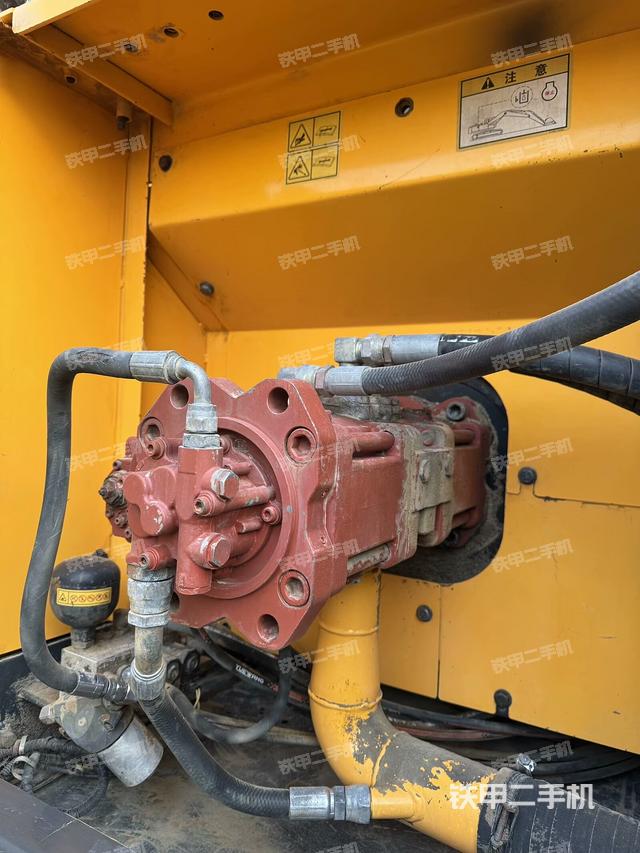 液壓泵斜45?左（大件艙室）