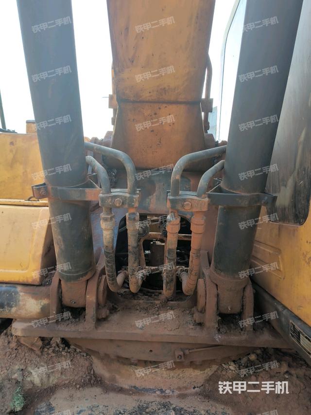 大臂根部?斜視（工作和回轉(zhuǎn)裝置）