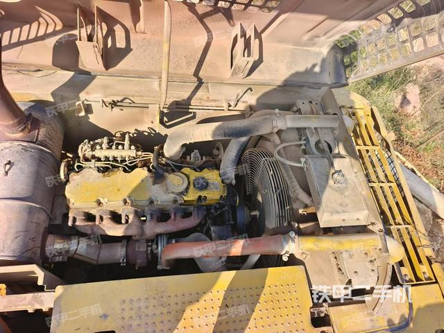 氣門室蓋螺絲特寫（上車部件）