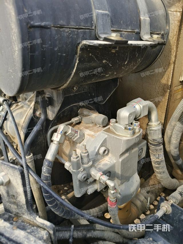 電瓶（大件艙室）