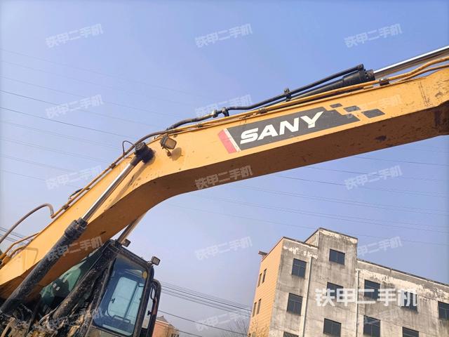 大臂整體?右側（工作和回轉裝置）