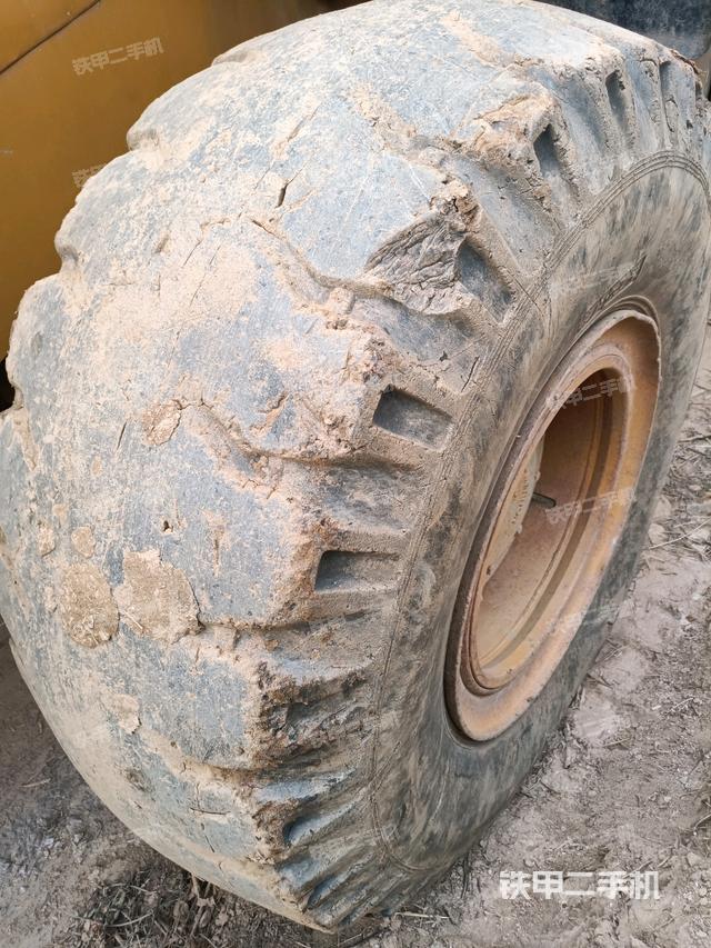 右后輪（行走機(jī)構(gòu)）