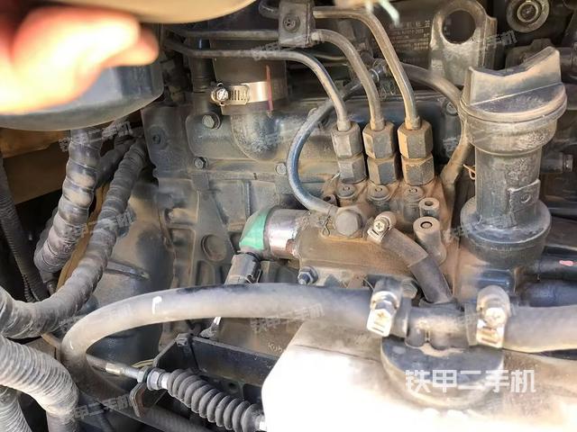 發(fā)動(dòng)機(jī)整體俯視(整機(jī)外觀) 發(fā)動(dòng)機(jī)整體俯視(整機(jī)外觀)