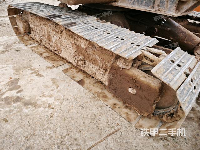 右側(cè)履帶整體?(行走機(jī)構(gòu)) 右側(cè)履帶整體?(行走機(jī)構(gòu))
