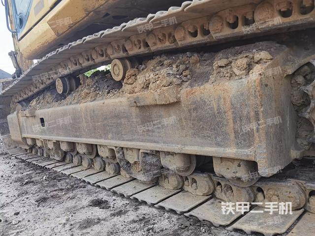 左側(cè)履帶整體?（行走機(jī)構(gòu)）