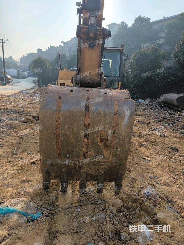 大臂油缸整體?豎拍（工作和回轉(zhuǎn)裝置）